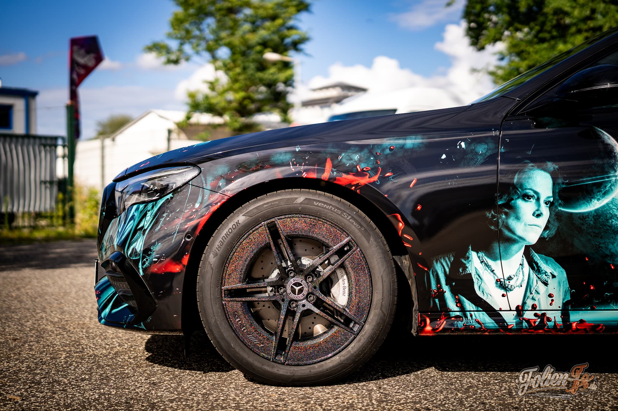 Mercedes E-Klasse im Alien-Design — Bild 2