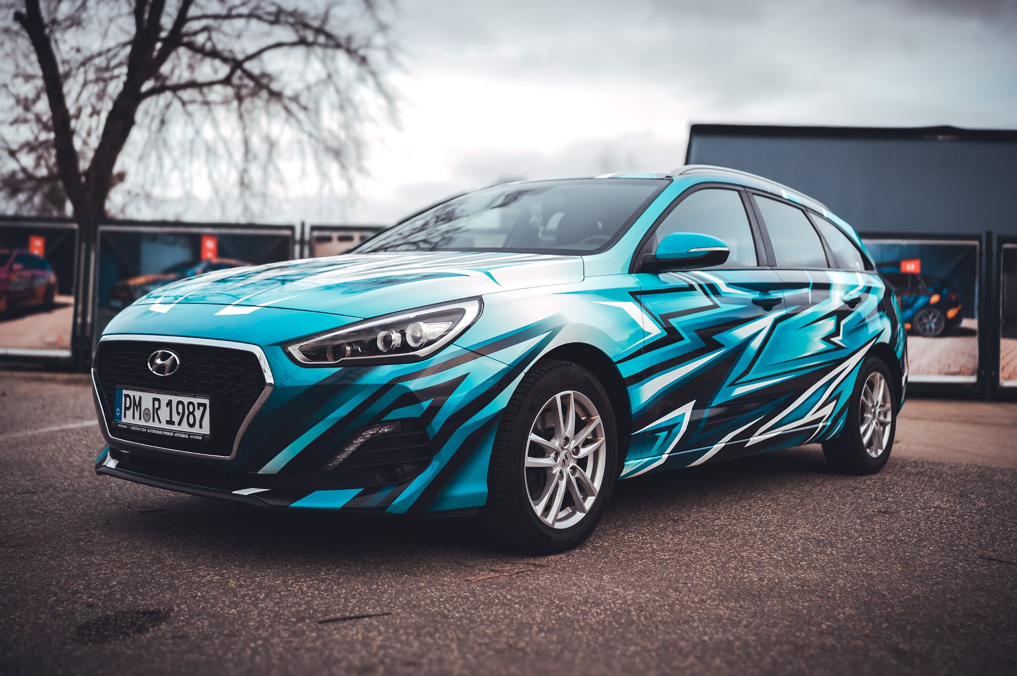Electric Discharge Hyundai — Bild 3