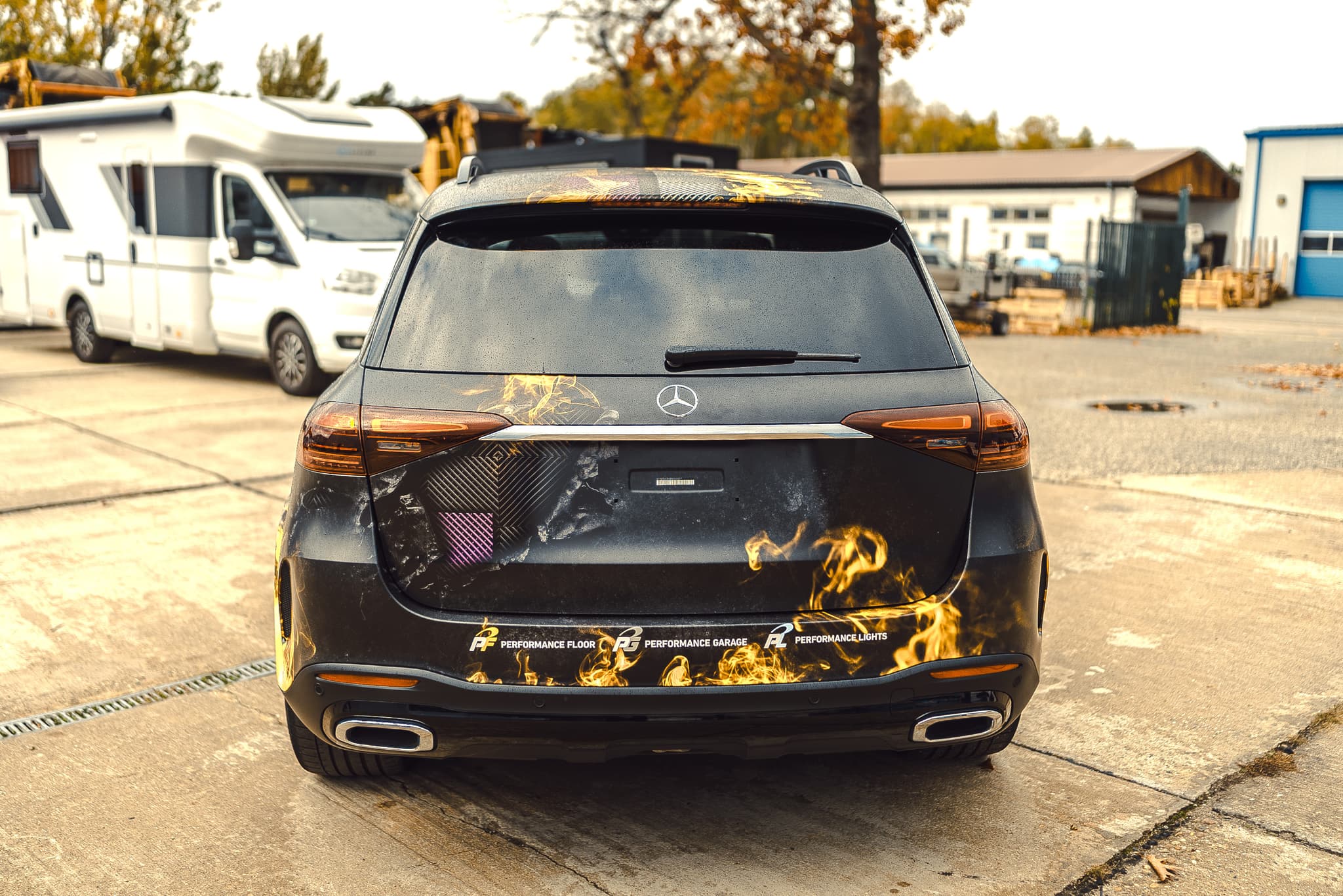 Mercedes Performance Flor — Bild 4
