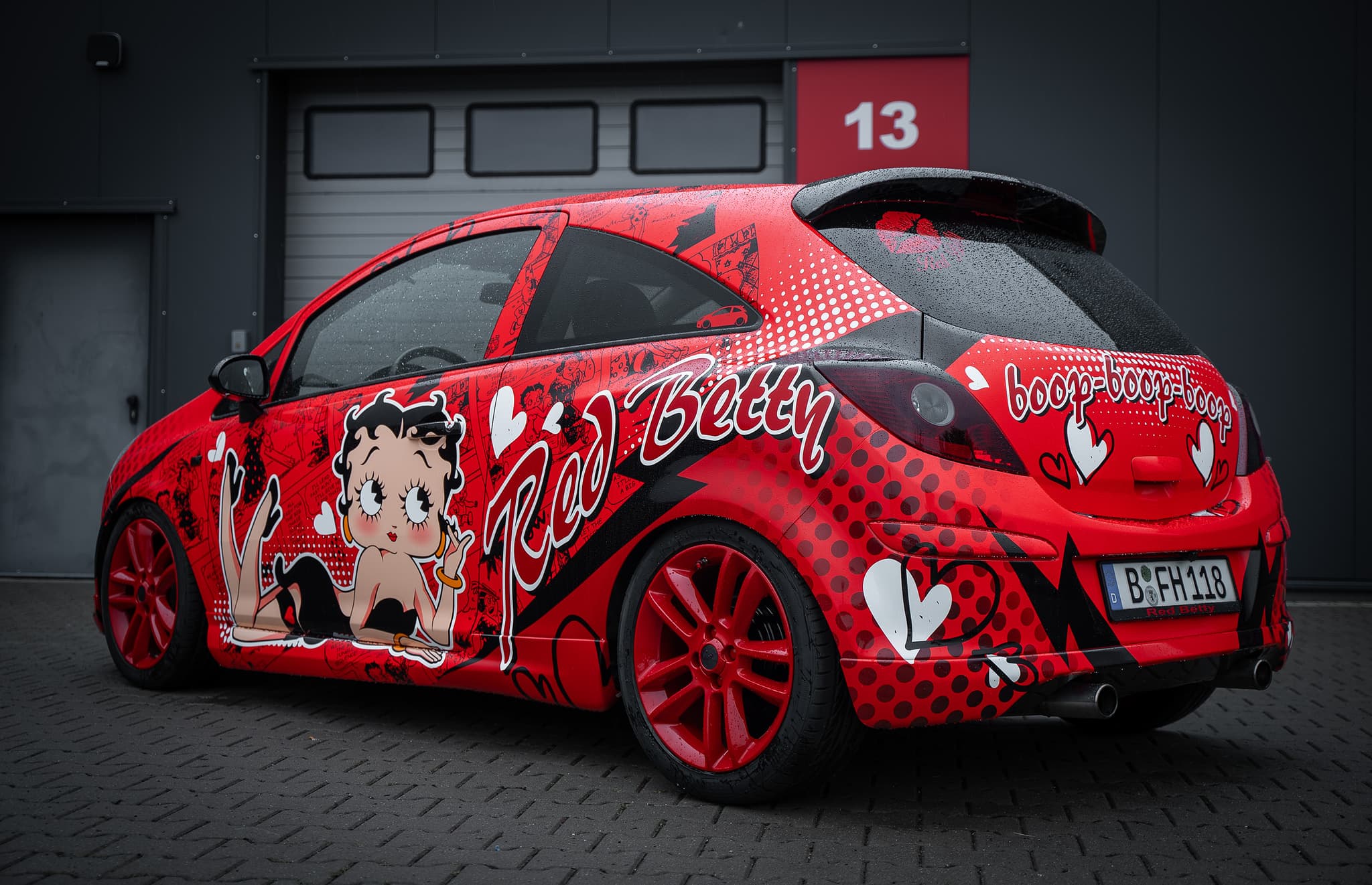 Betty Boop Corsa — Bild 5