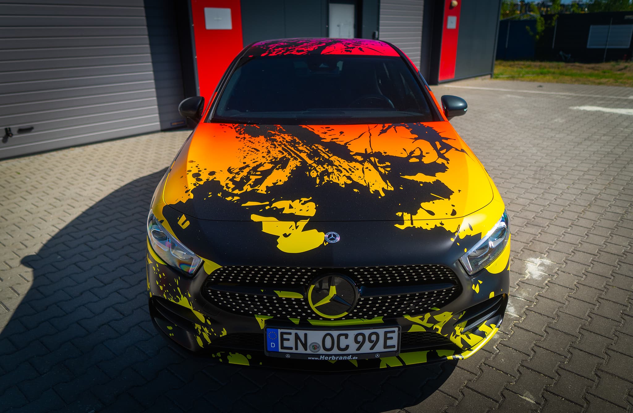 Colorful Mercedes — Bild 4