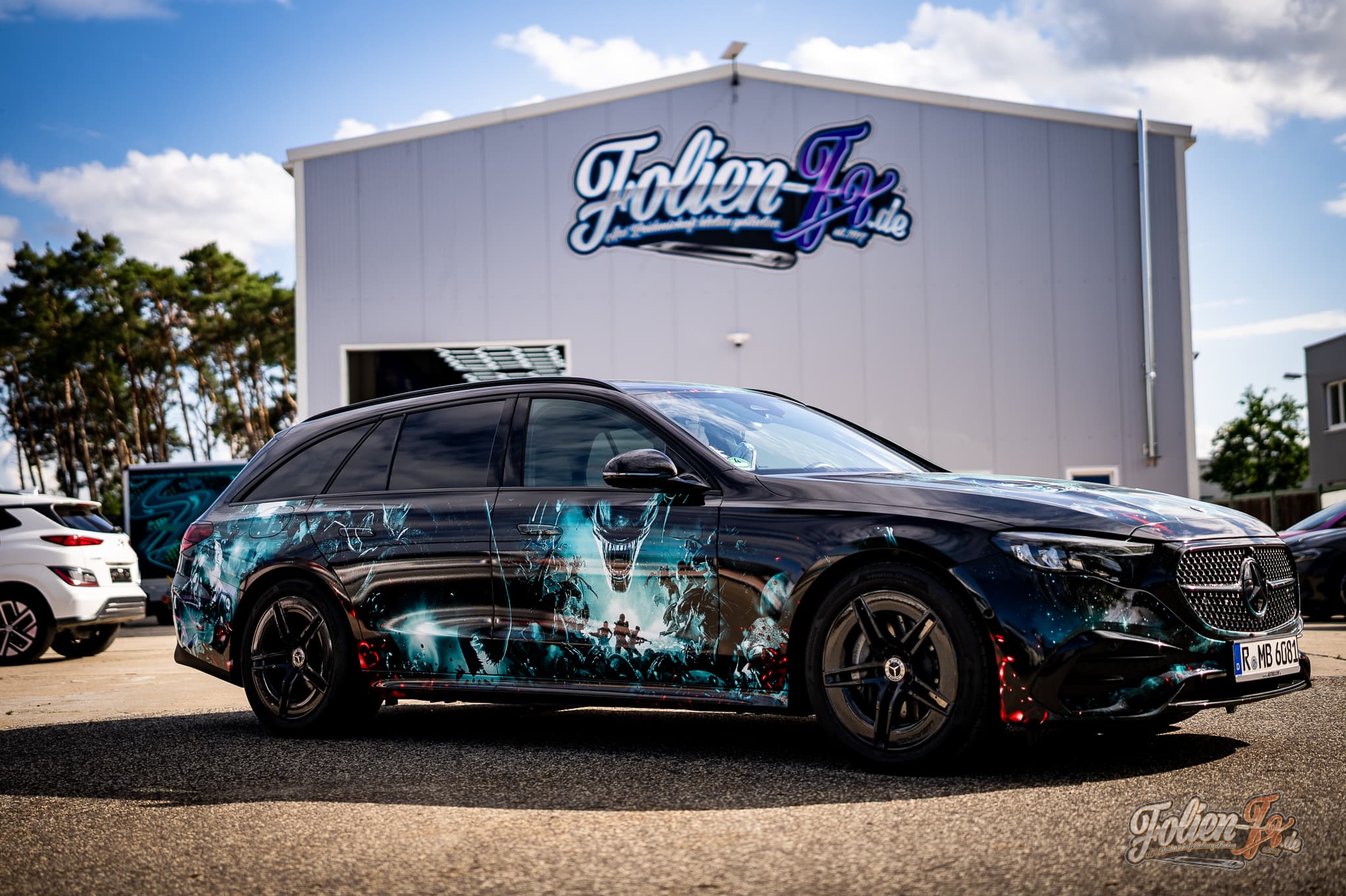 Mercedes E-Klasse im Alien-Design
