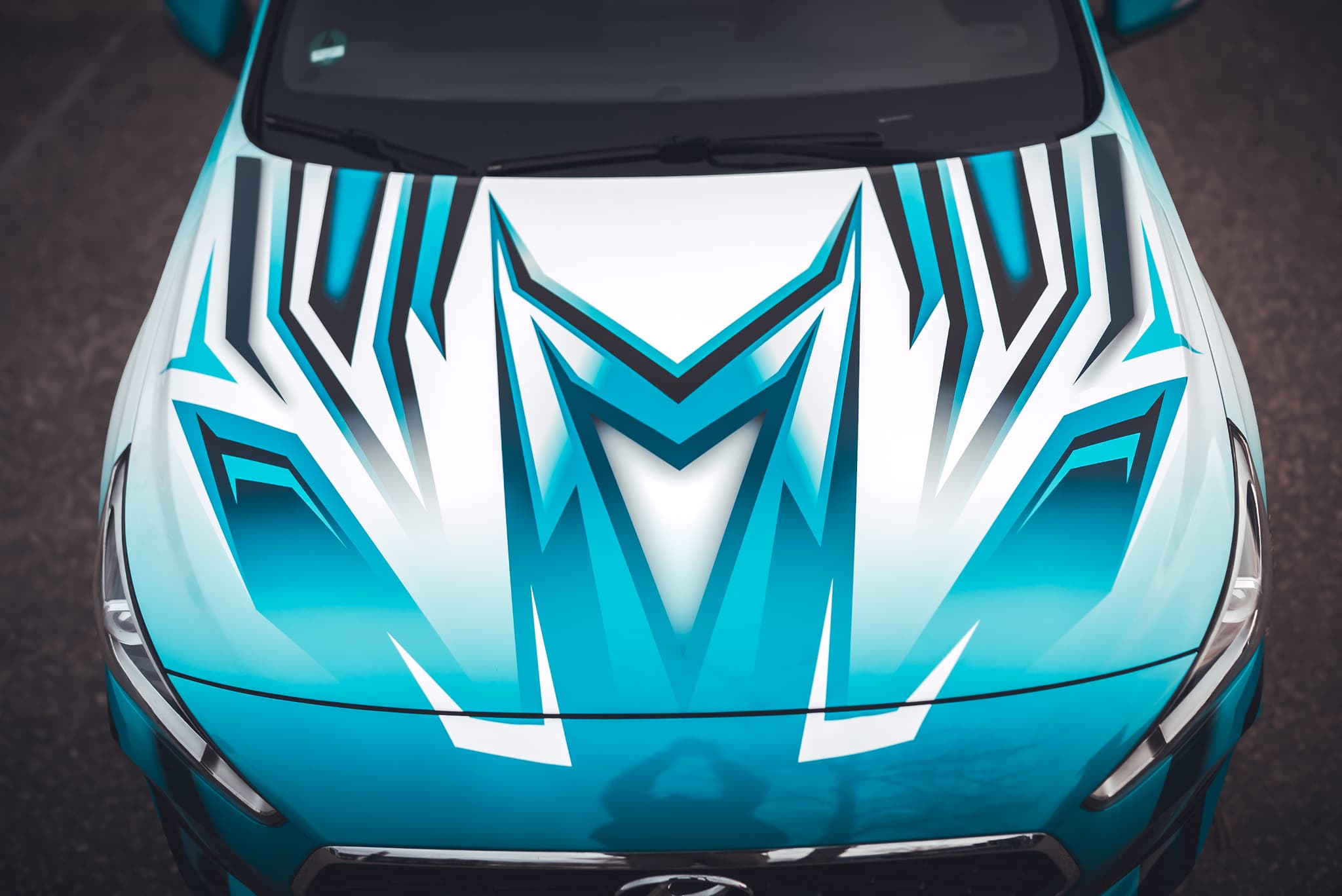 Electric Discharge Hyundai — Bild 2