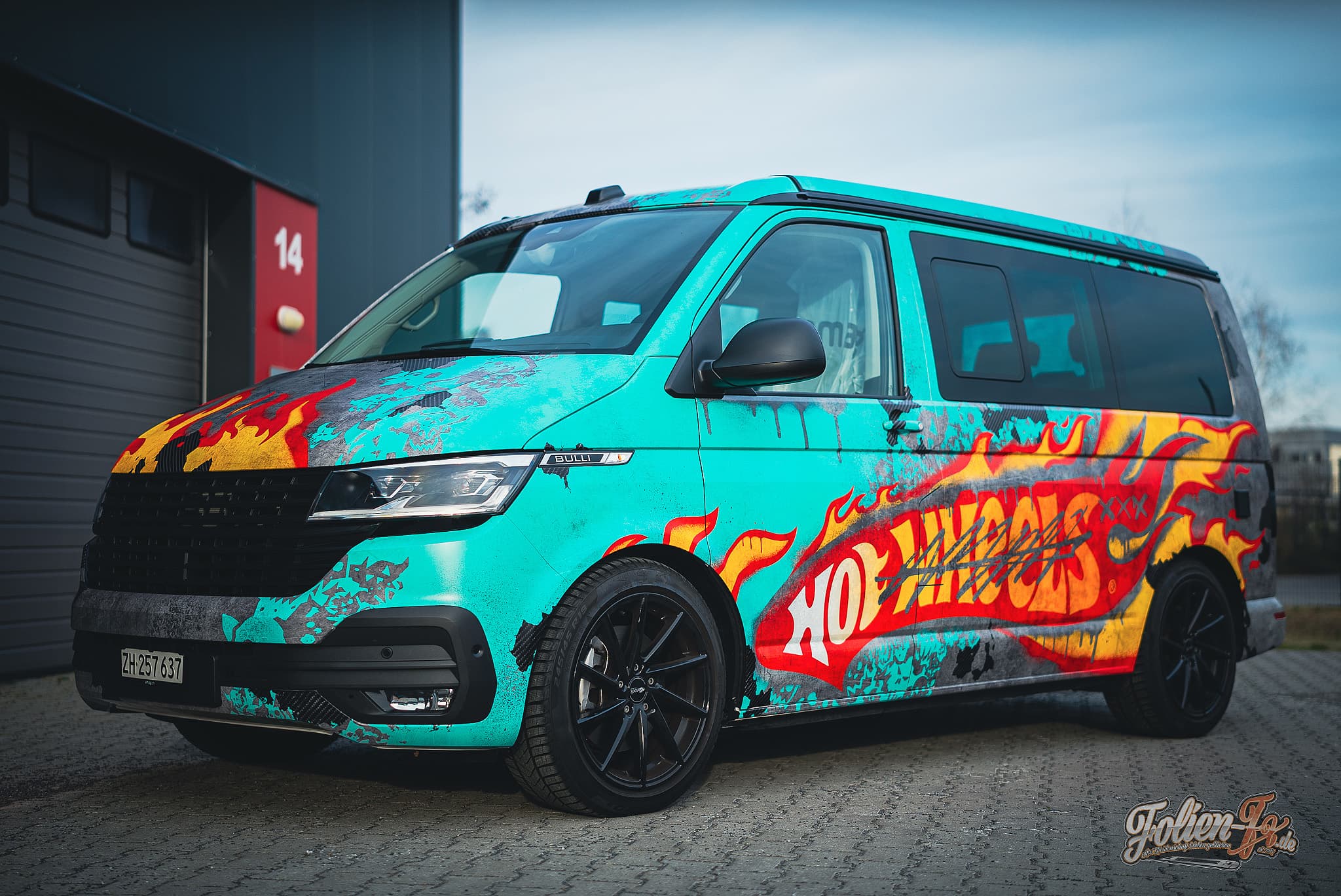 Hot Wheels T6