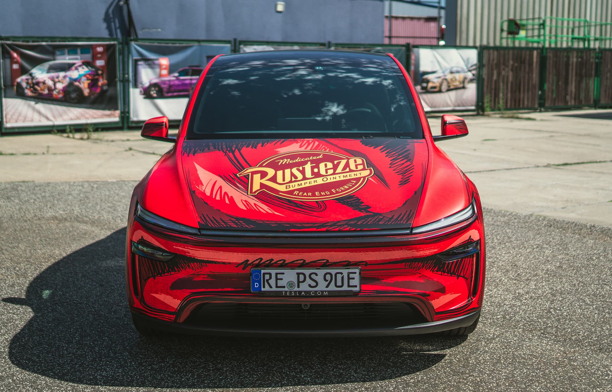 Lightning McQueen Tesla — Bild 4