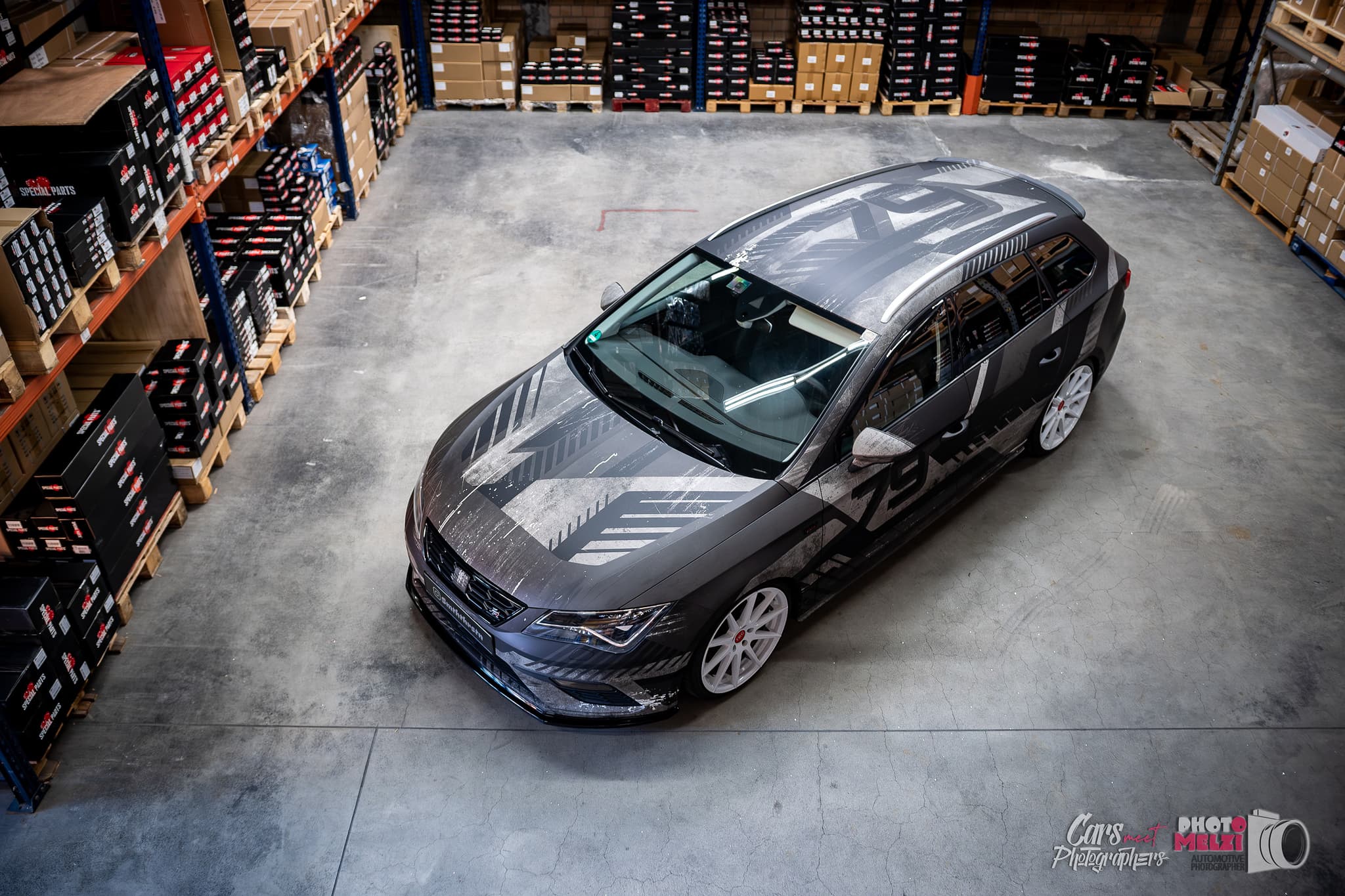 Dark mood Cupra