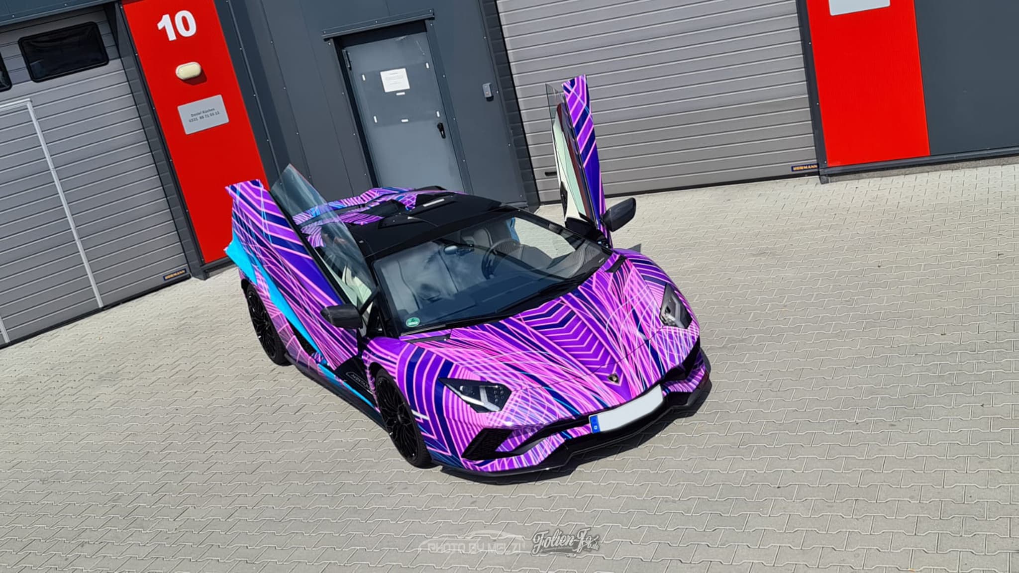 Lamborghini Aventador im Lines-Konzept — Bild 2