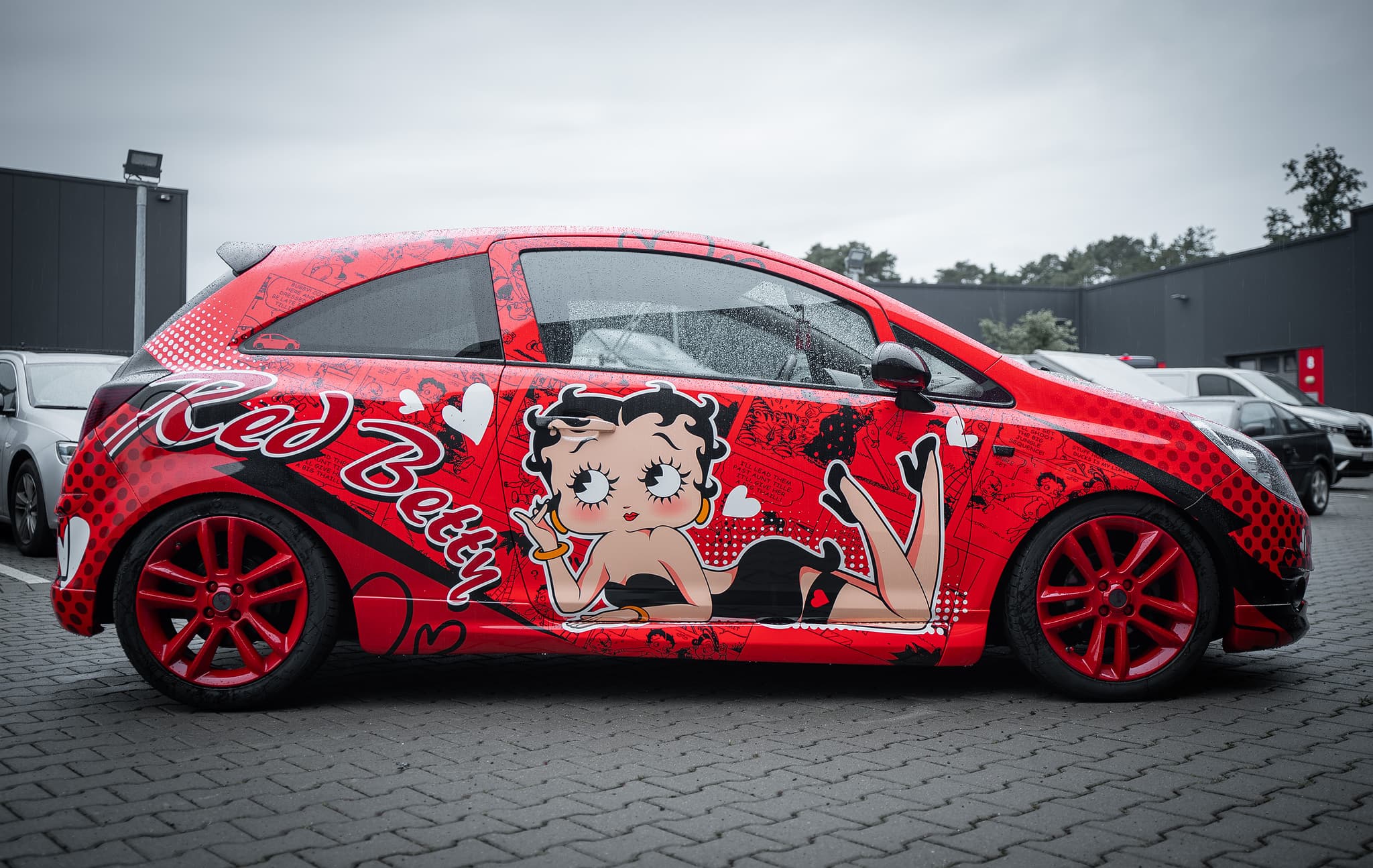 Betty Boop Corsa — Bild 8