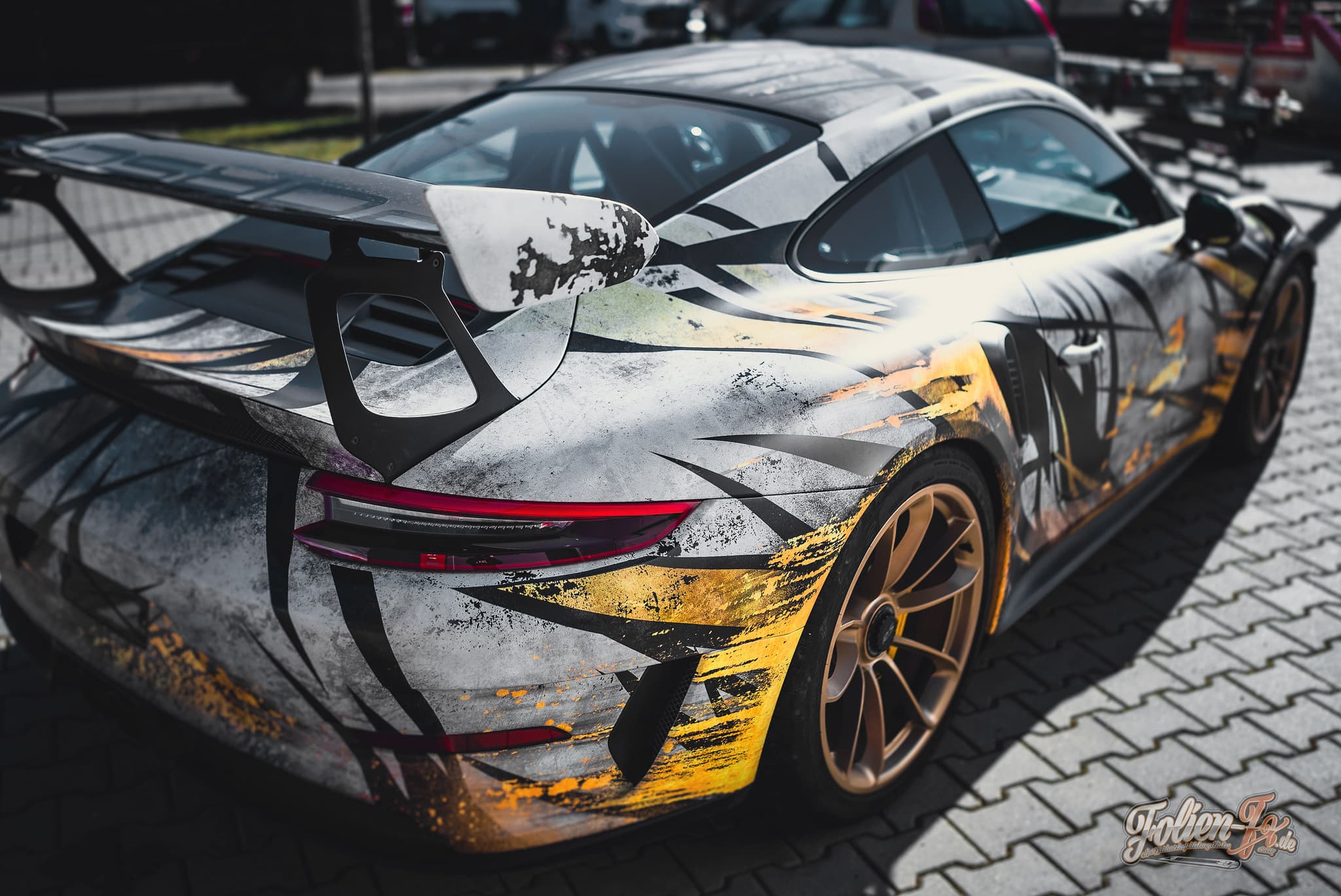Porsche golden accents livery — Bild 4