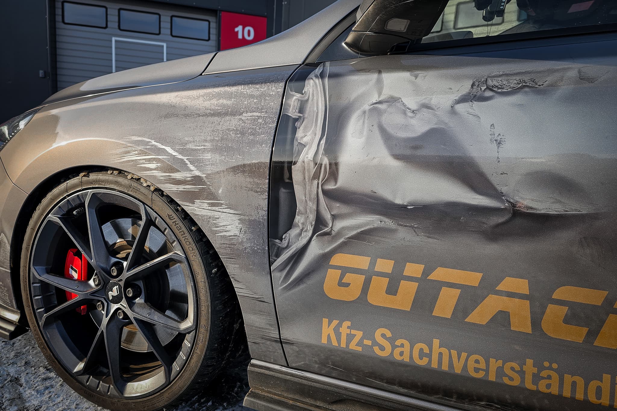 Damaged Hyundai — Bild 7