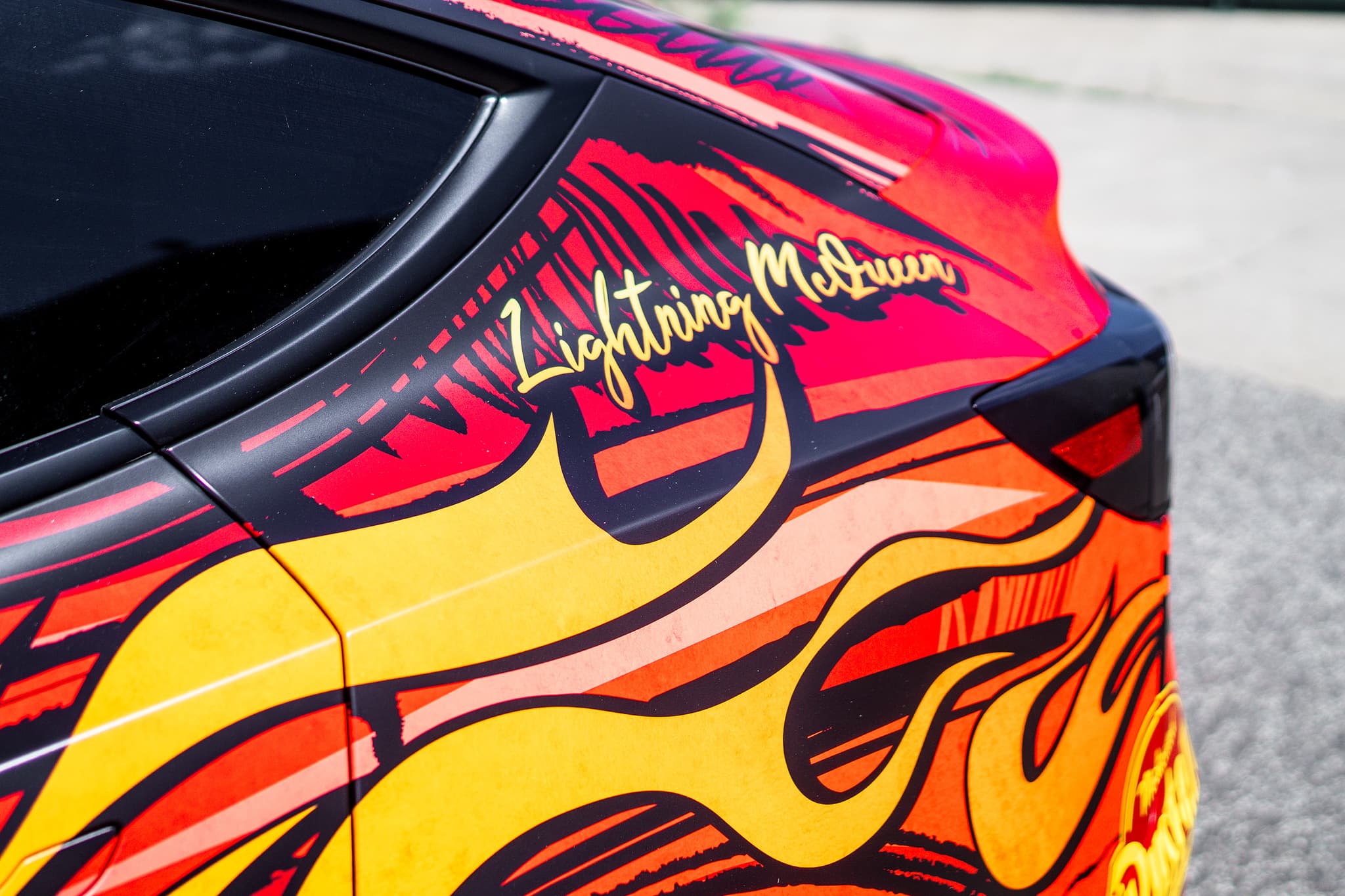 Lightning McQueen Tesla — Bild 8