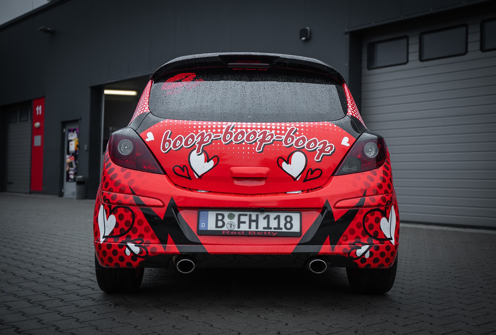 Betty Boop Corsa — Bild 6