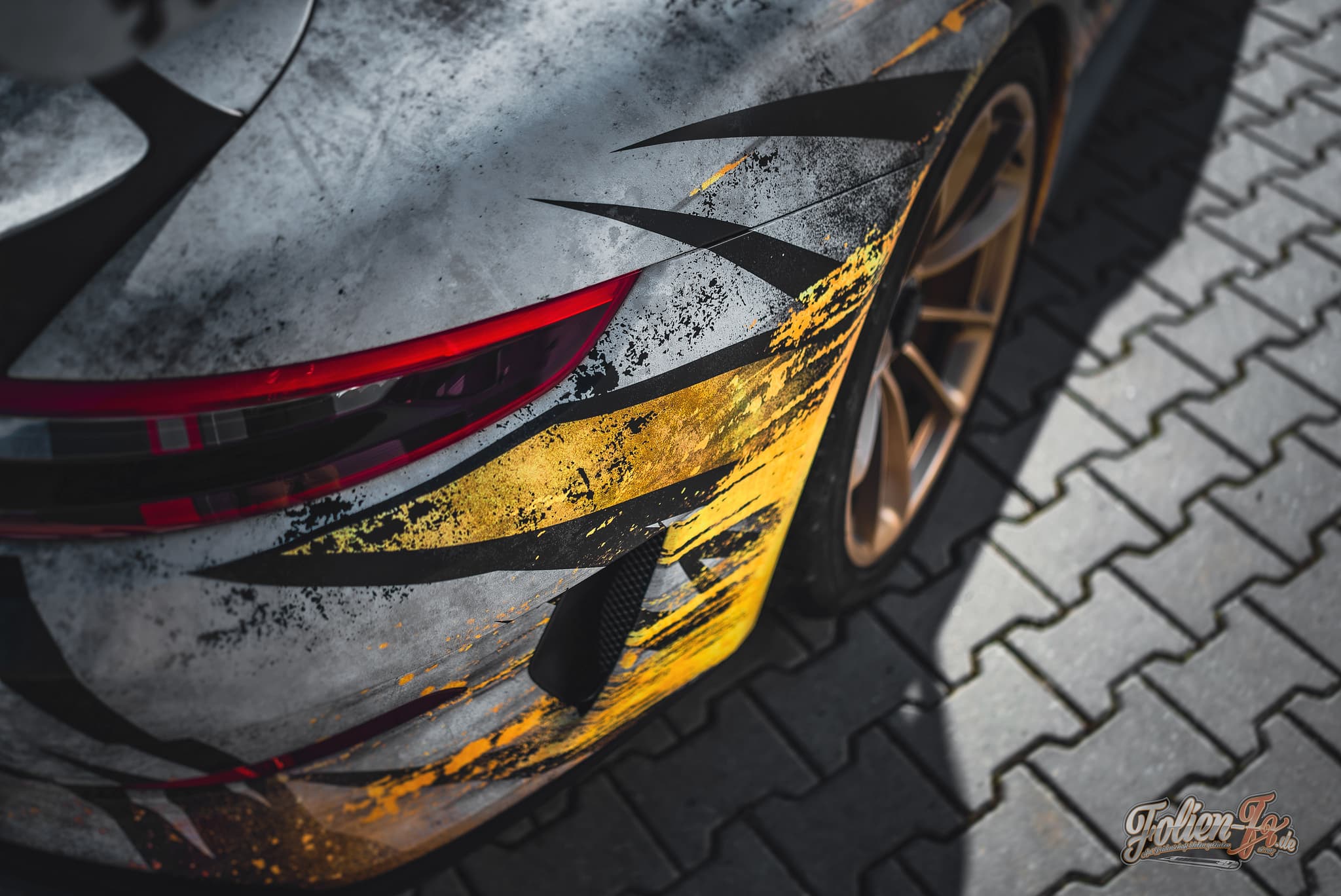 Porsche golden accents livery — Bild 10