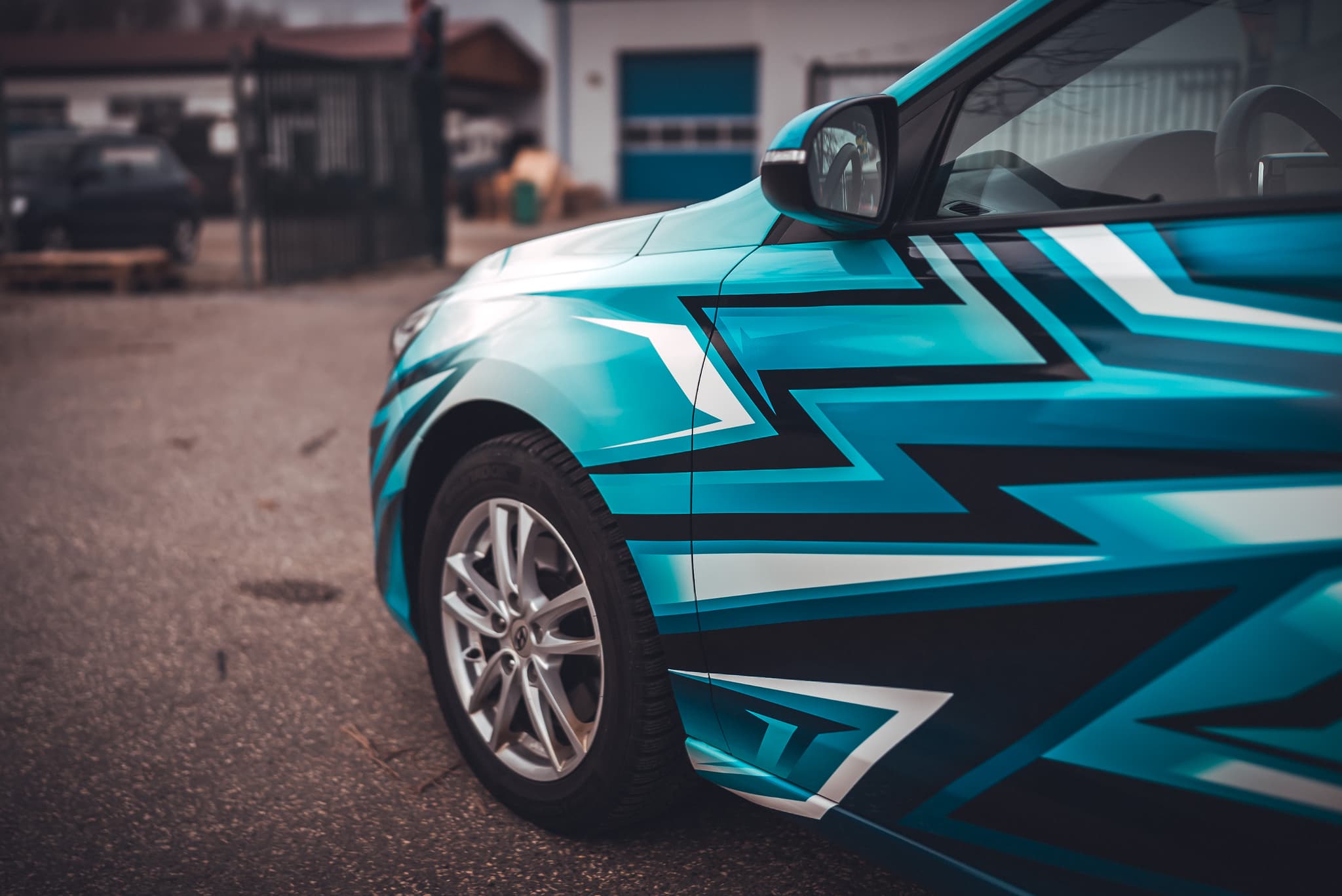 Electric Discharge Hyundai — Bild 9