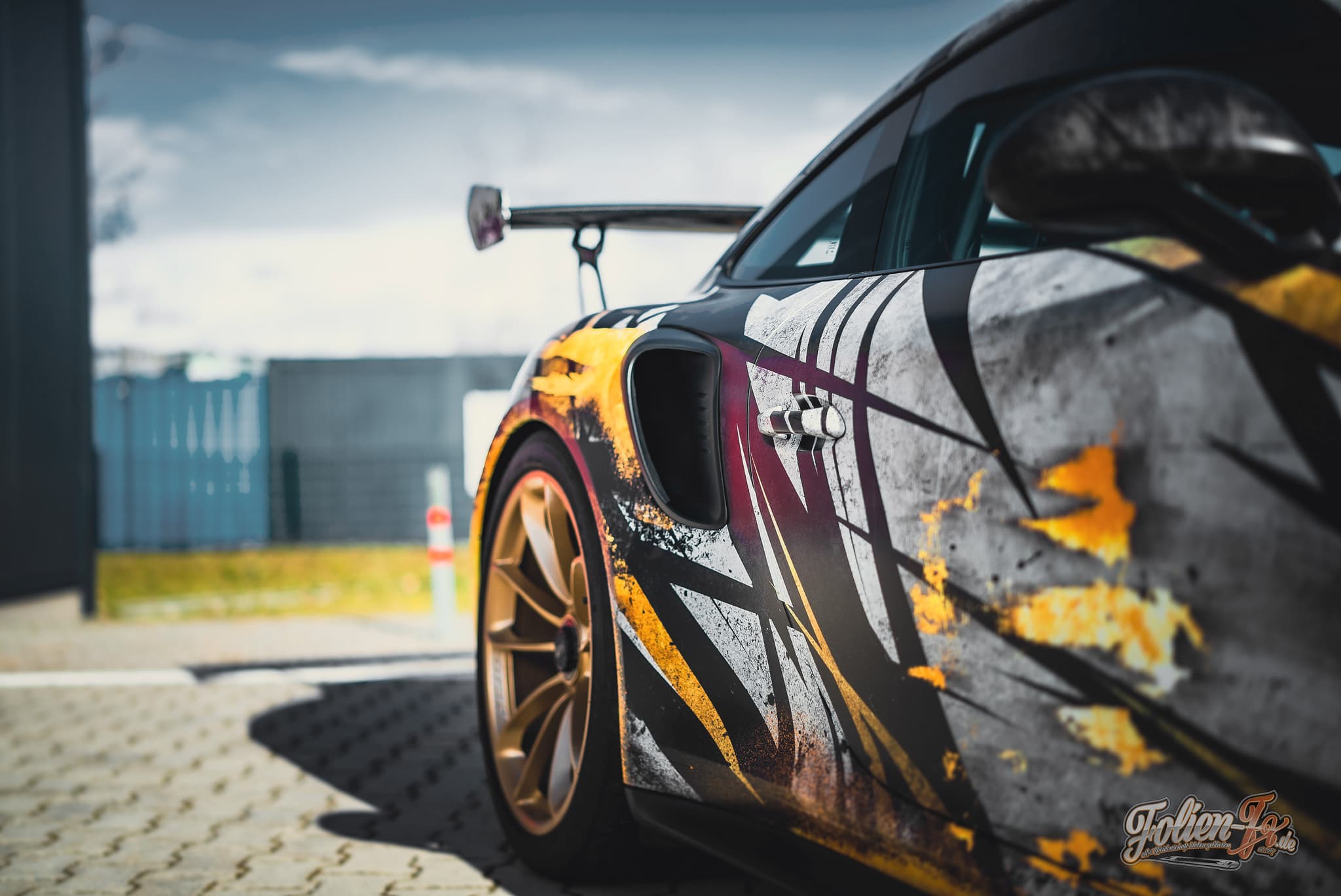 Porsche golden accents livery — Bild 8