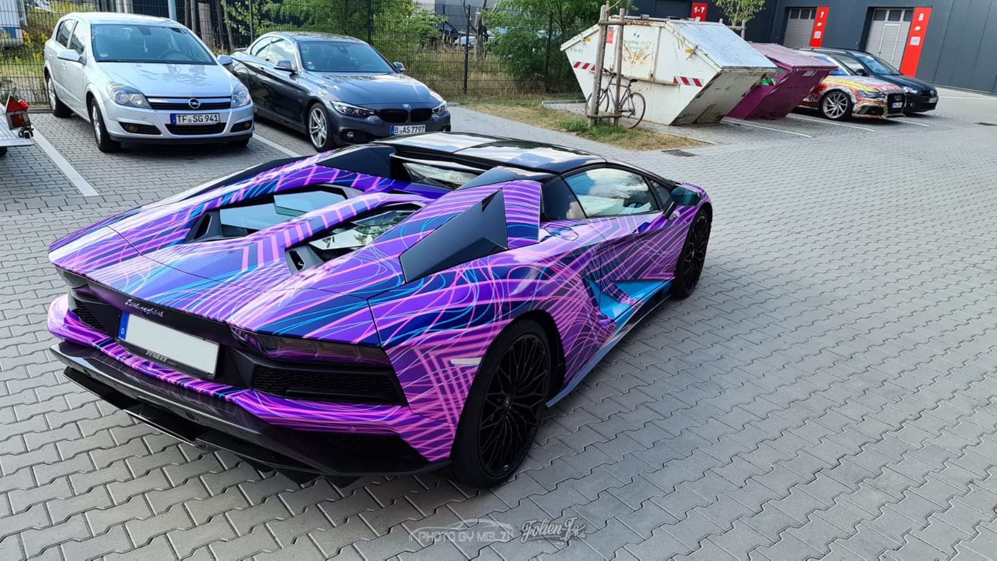 Lamborghini Aventador im Lines-Konzept — Bild 4