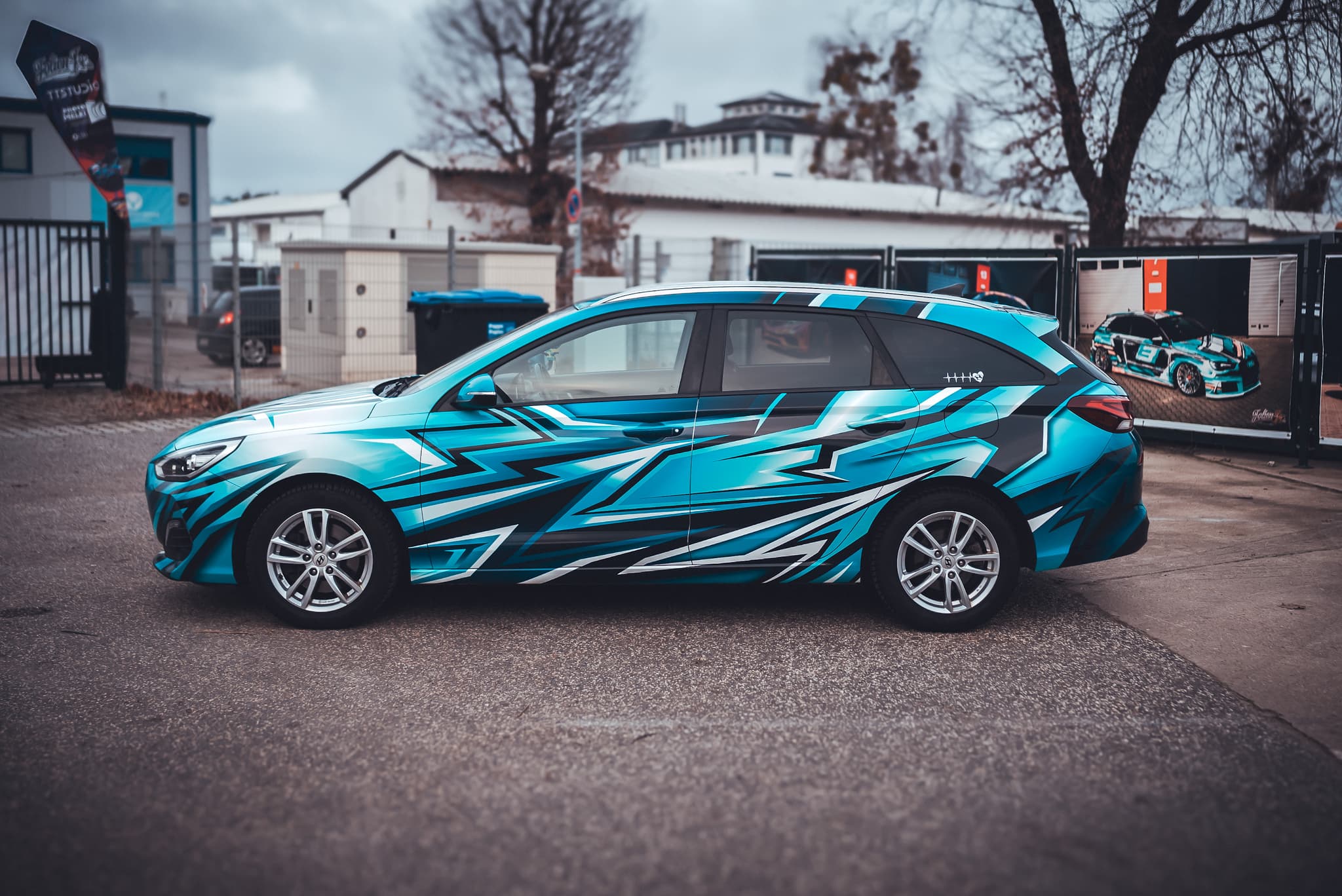 Electric Discharge Hyundai
