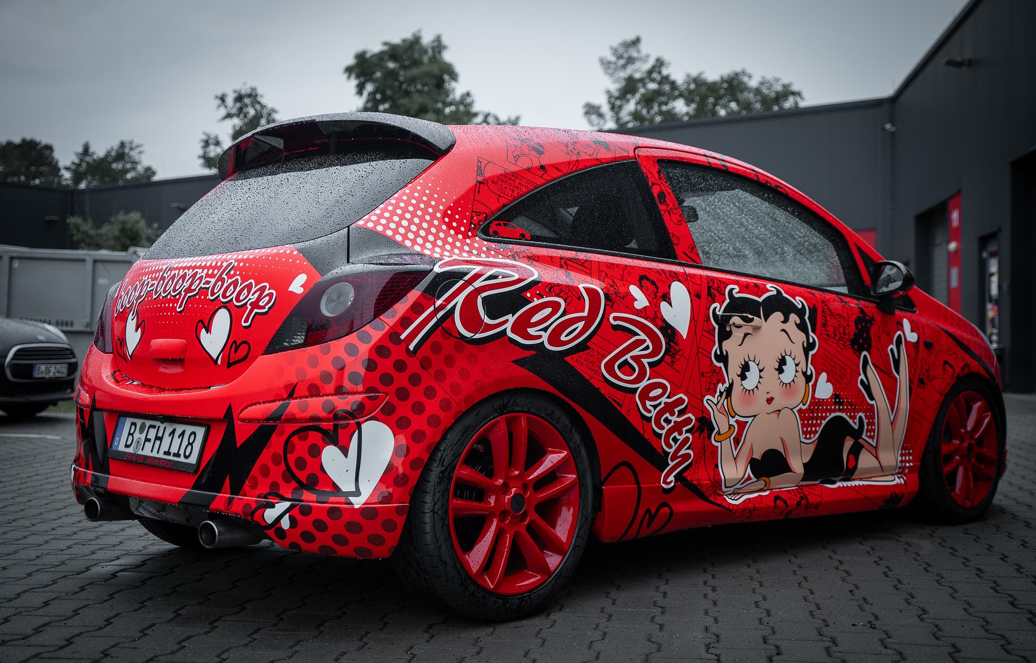 Betty Boop Corsa — Bild 7