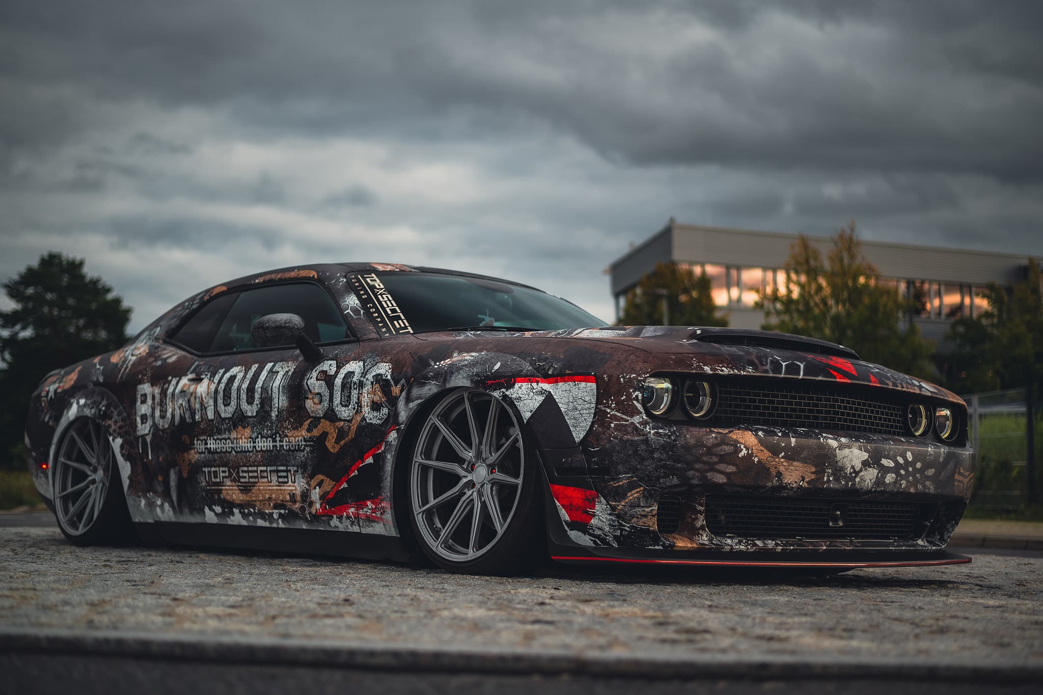 Dirty Challenger kryptek camo