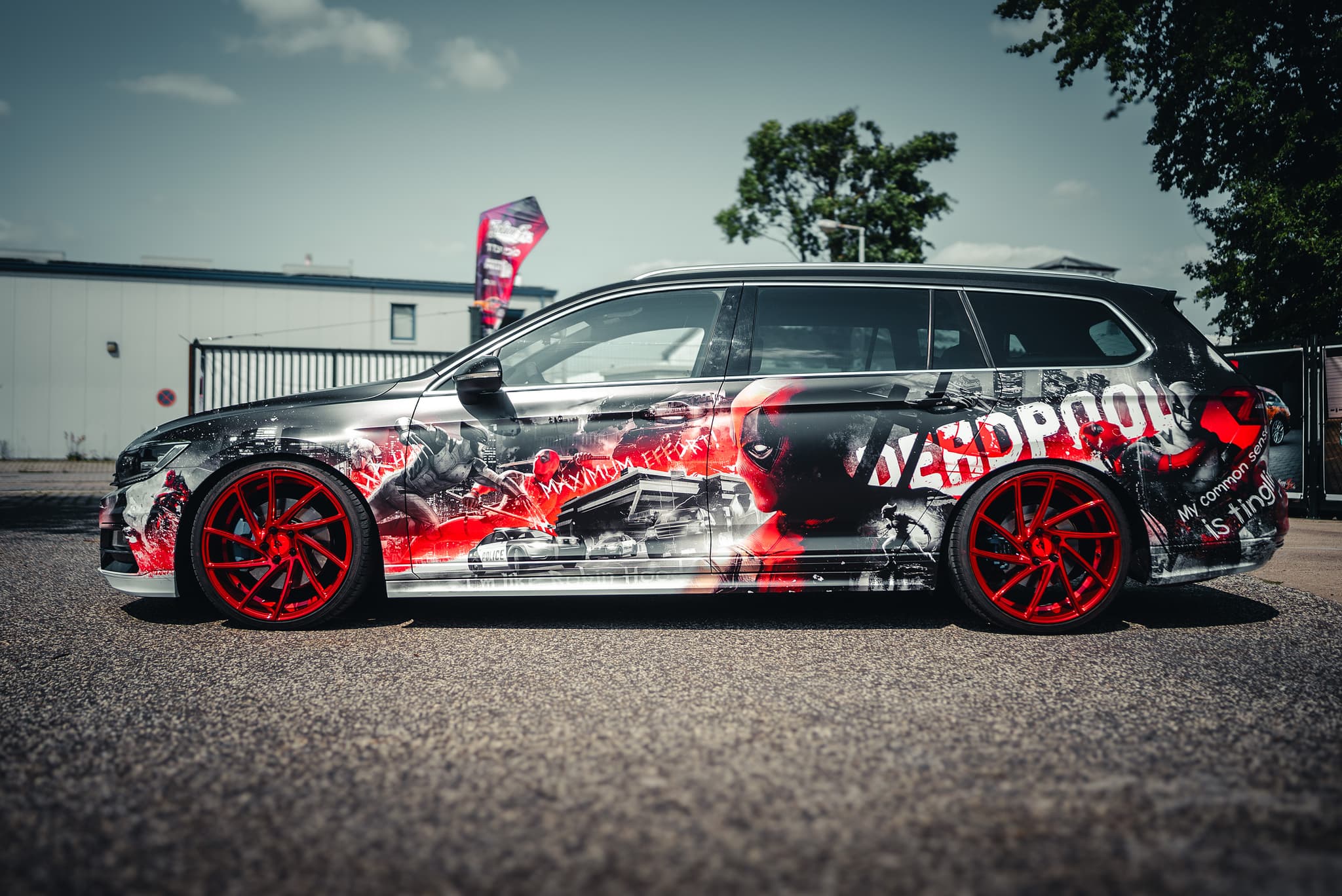 Wolverine vs Deadpool Passat
