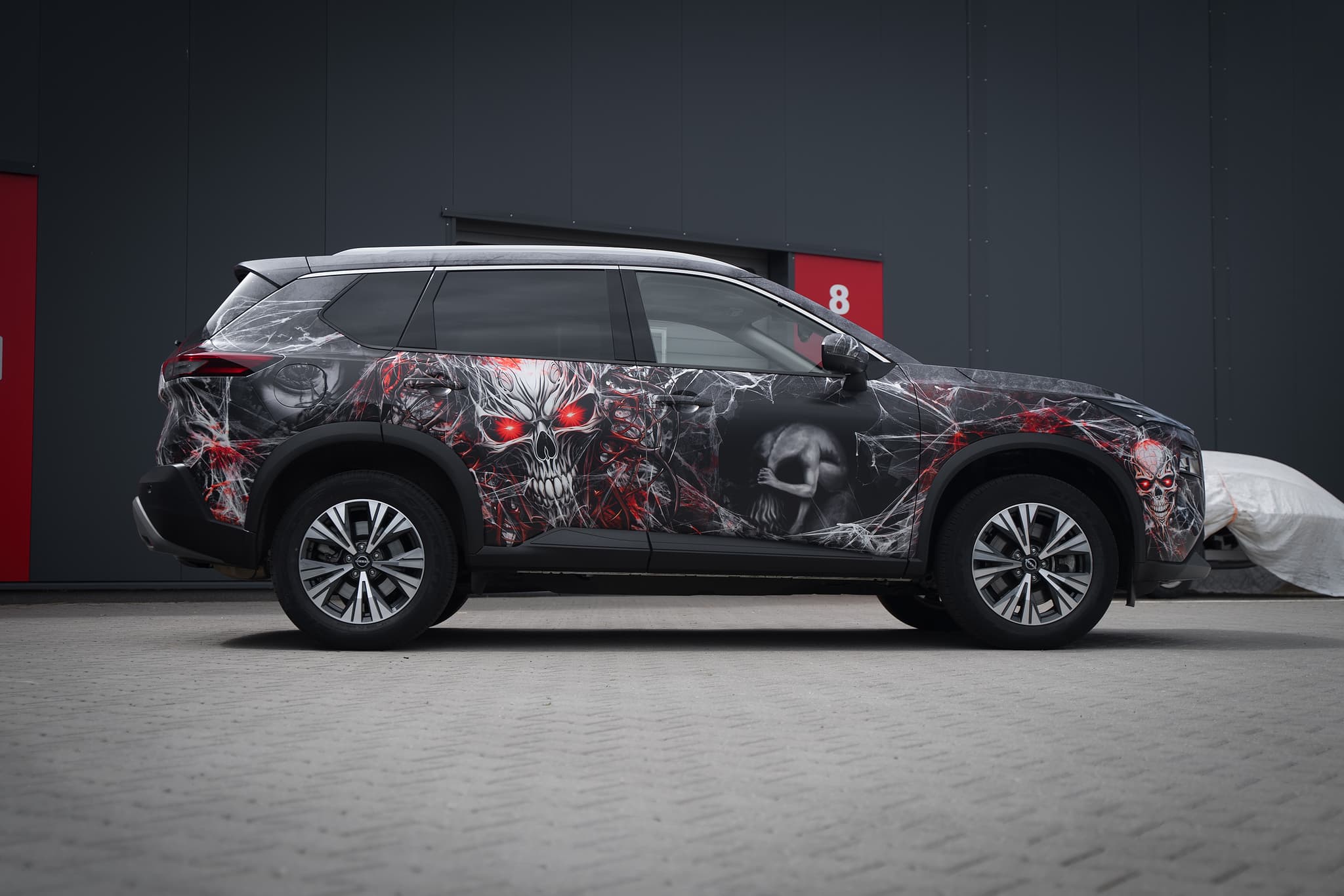Demonic Skulls XTrail — Bild 3