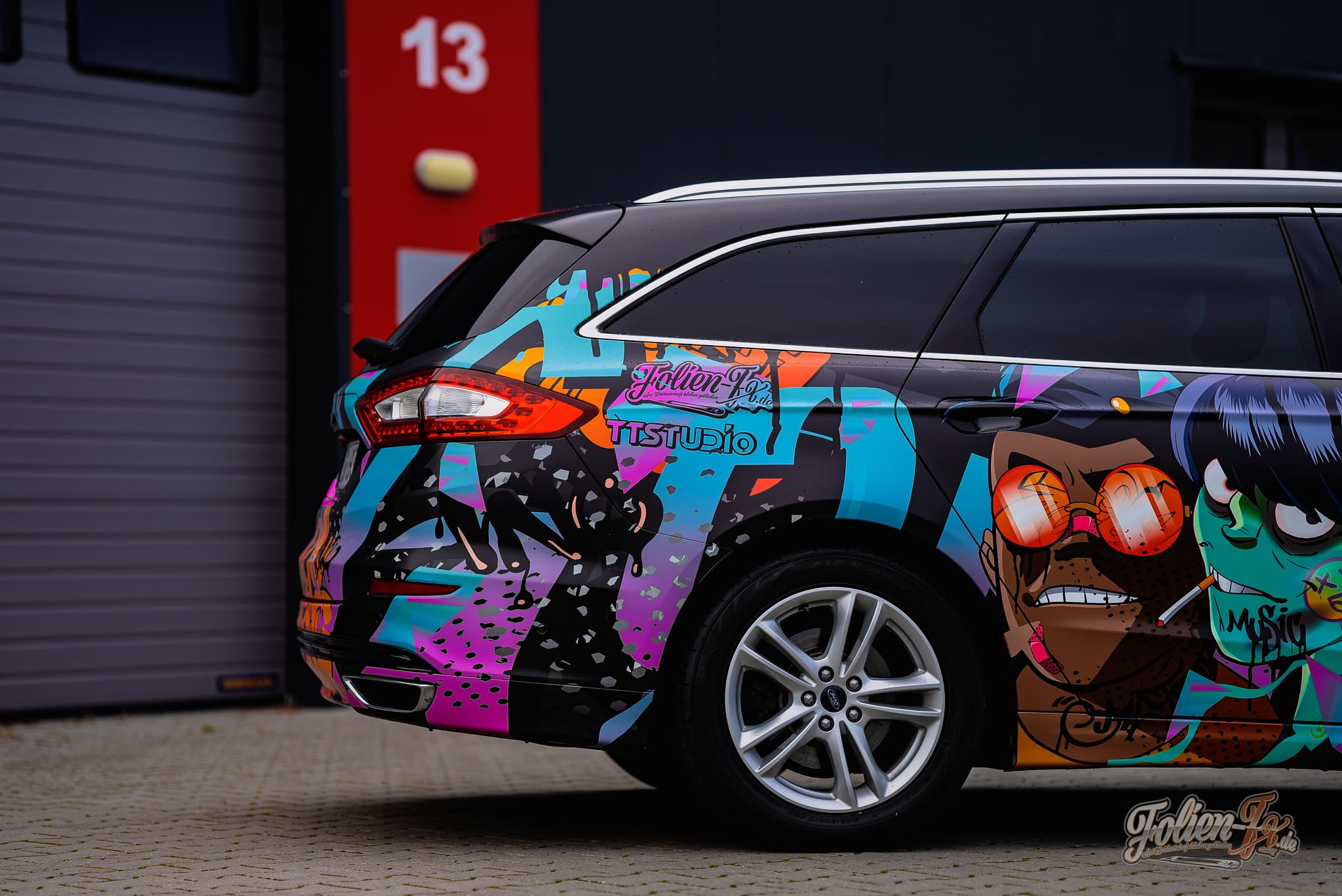 Gorillaz Mondeo — Bild 3