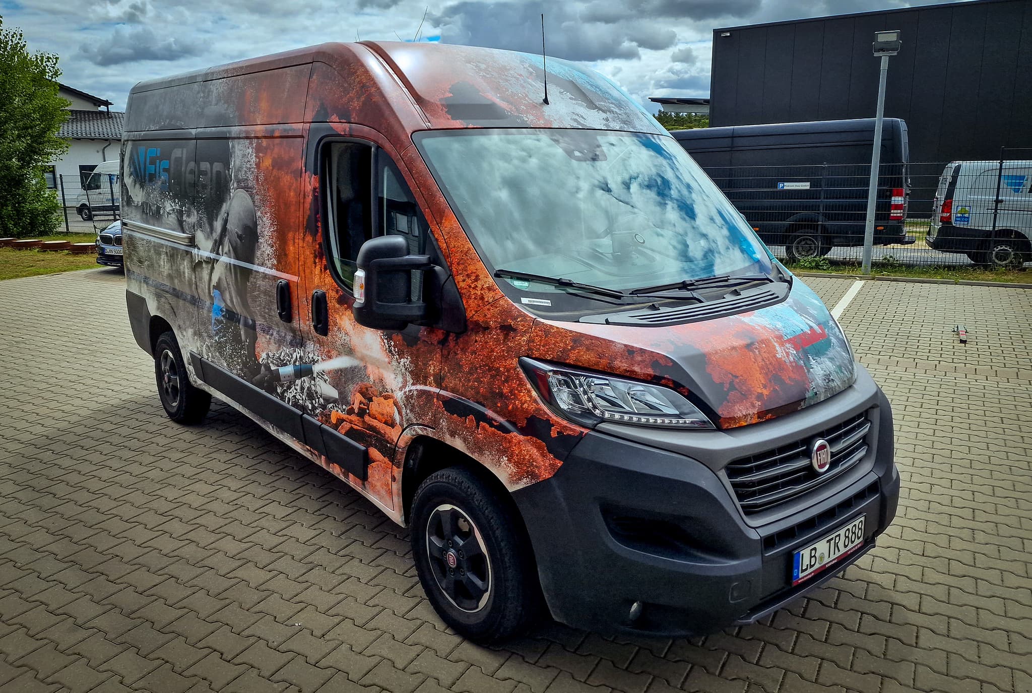 Baureiniger vs EisClean — Bild 5