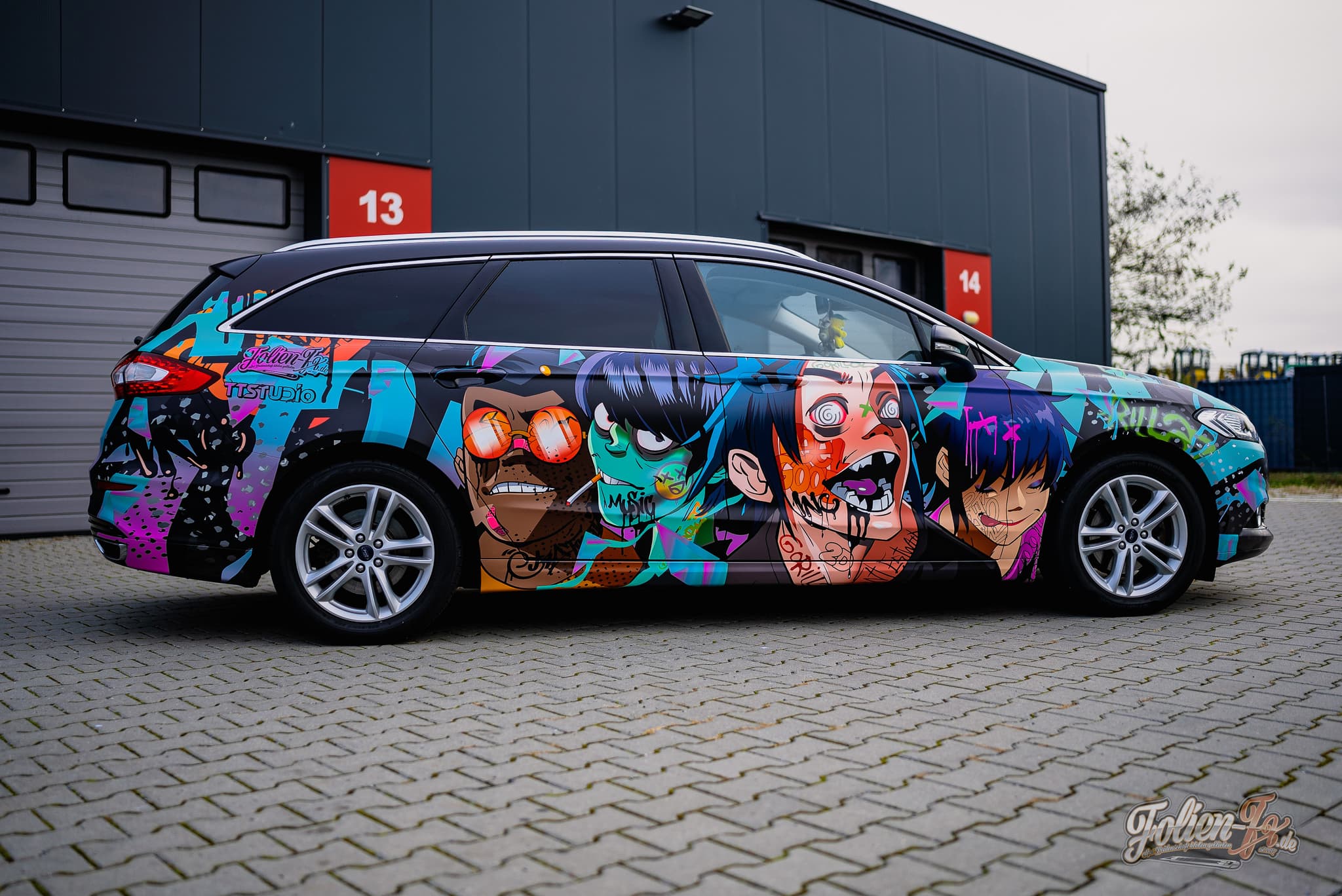 Gorillaz Mondeo — Bild 7